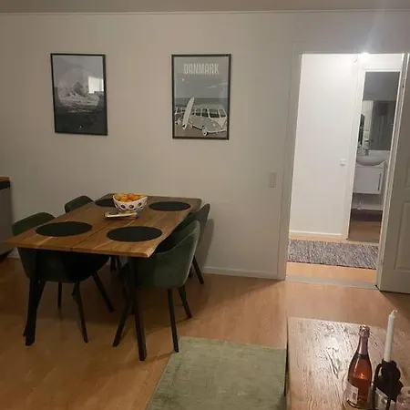 2 Bedroom Near The Sea Apartment