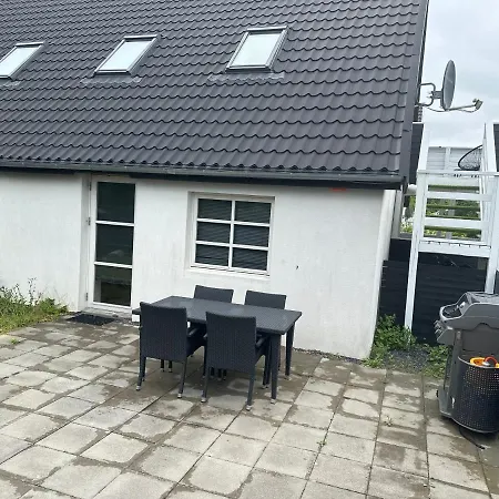 2 Bedroom Near The Sea 티스빌델레제