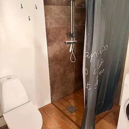 2 Bedroom Near The Sea * 티스빌델레제